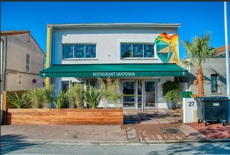 Santosha Cenon_Cenon_slider_image_1