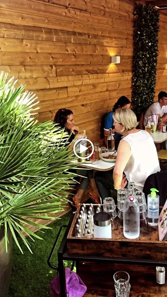 Santosha Cenon_Cenon_slider_image_2