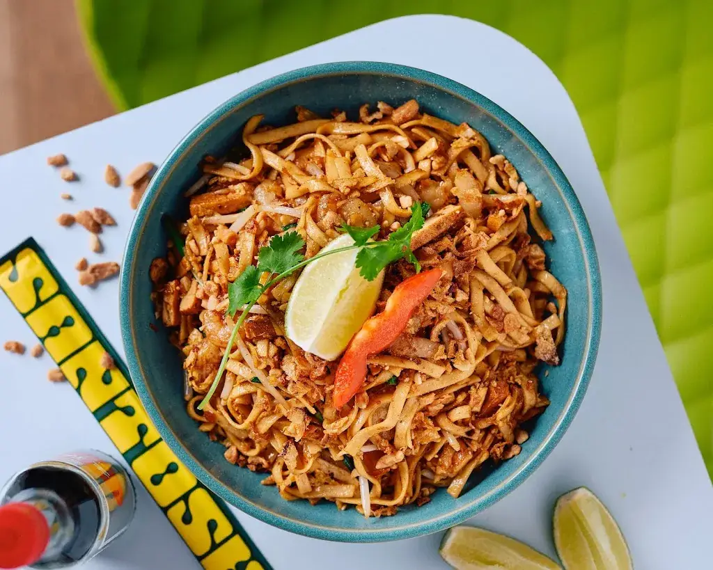 Santosha Cenon_Cenon_slider_image_3