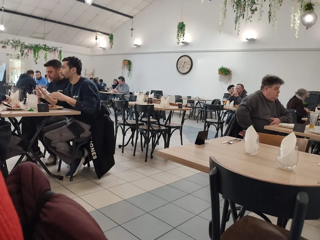 Didier Neuhardt_La Renaissance_Cenon-sur-Vienne_review