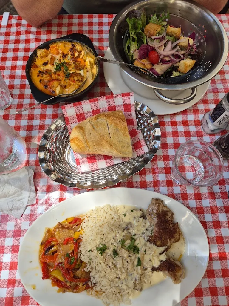 Lucy Wang_La Ferme à Dédé_Grenoble_review