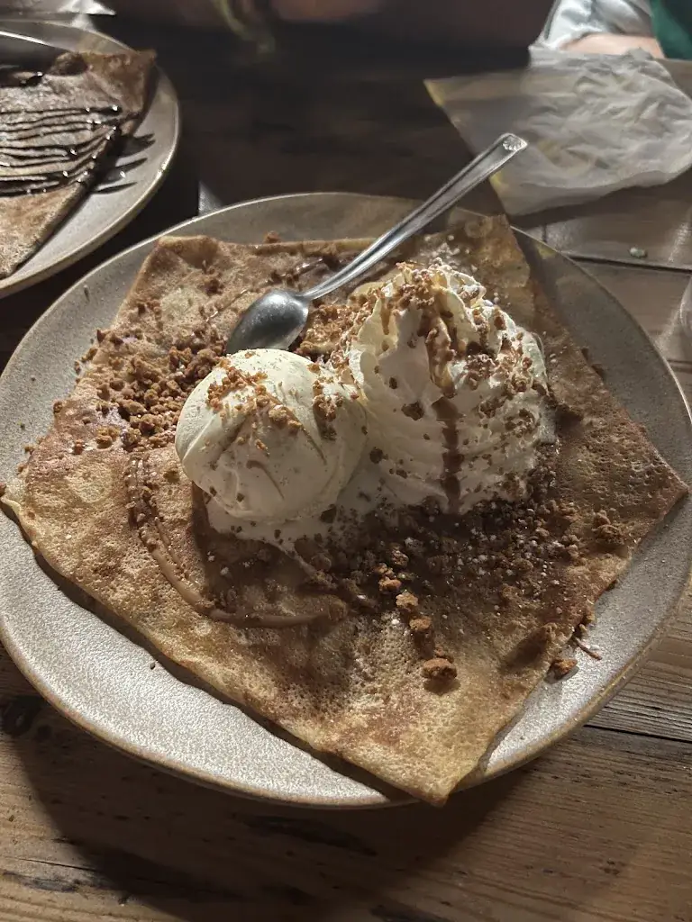 Daniel Jiménez Lobo_Bistrot breton_Cestas_review