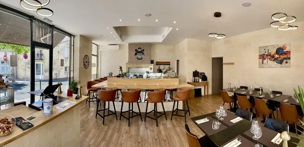 Akoya restaurant in Castillon-la-Bataille