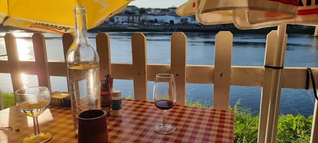H. Gras_Restaurant Guinguette - La Plage_Mouliets-et-Villemartin_review