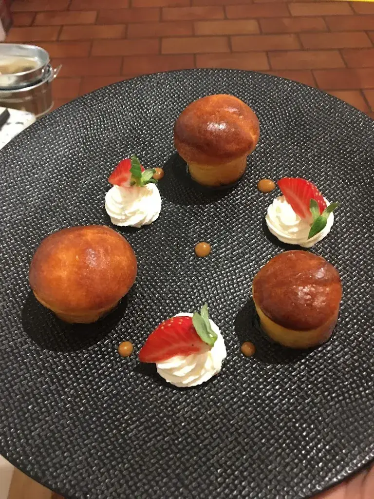 La Pietra Calda_Castillon-la-Bataille_slider_image_2