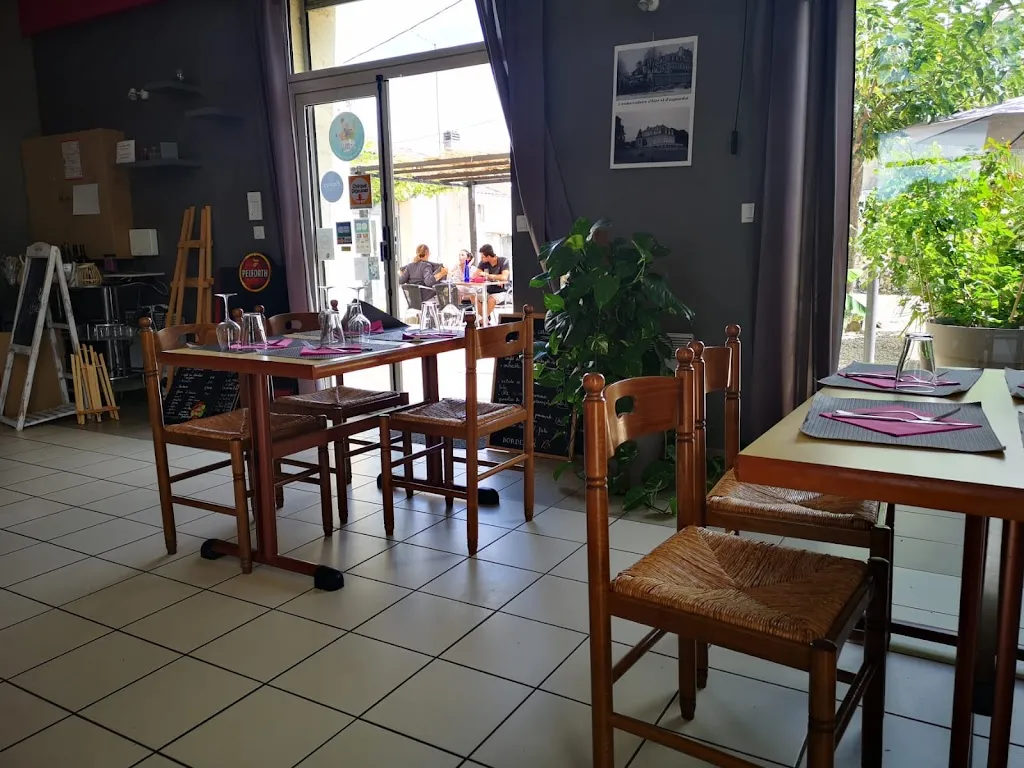 Le P'tit Flaujaguais restaurante en Flaujagues