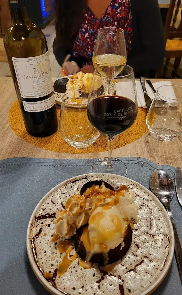 henri-pierre hinot_Cematable du Château Bellevue_Belvès-de-Castillon_review