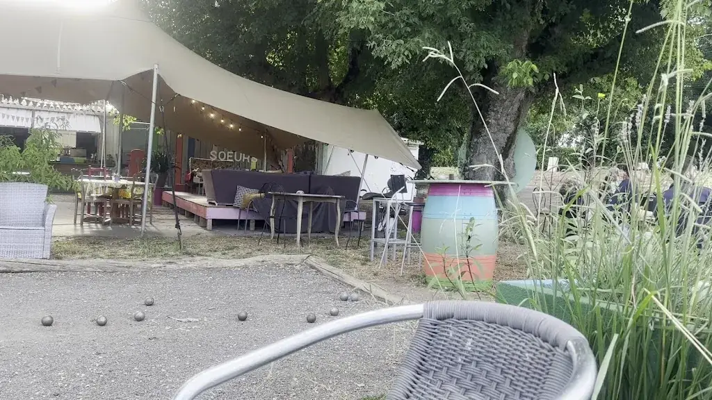 Les Soeurs Guinguette_Sainte-Terre_slider_image_2