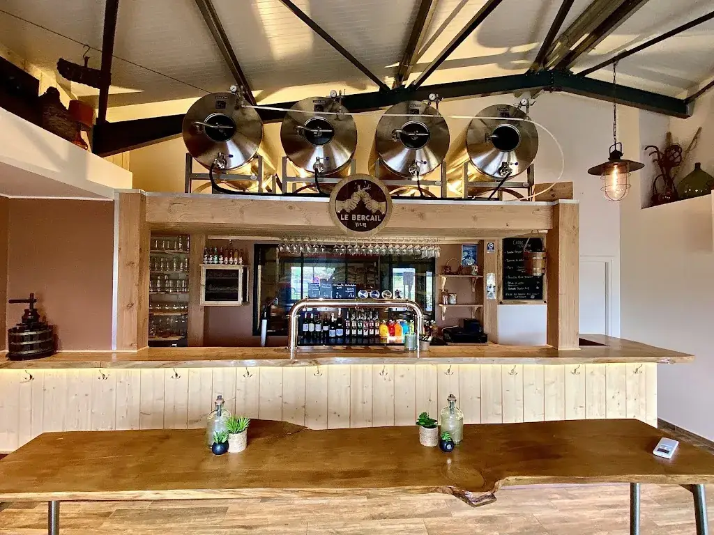 Le Bercail - Bières Artisanales WUB ristorante a Saint-Magne-de-Castillon