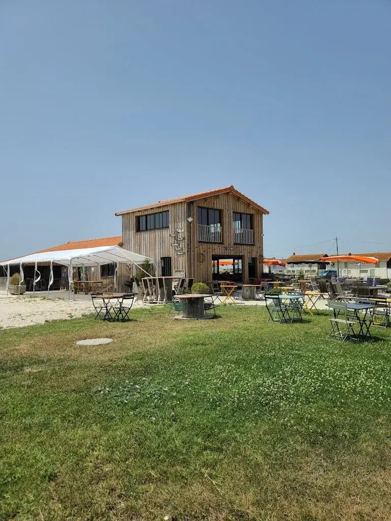 Cabane de dégustation Le Q Salé_Chaillevette_slider_image_3