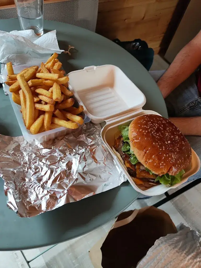 Au Petit Creux Sympa_Chamberet_slider_image_2