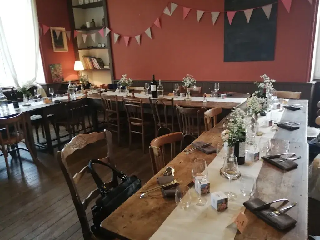 Au Bistrot D'autrefois restaurant in Chambon-sur-Voueize