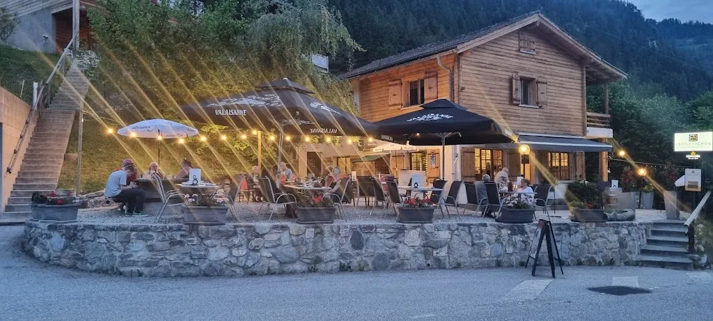 Dale Rodel_Le Brieytchon_Chalais_review