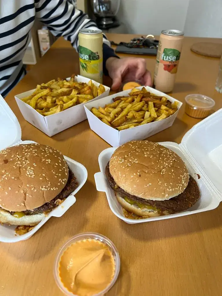 Baraka Frites restaurant in Granges