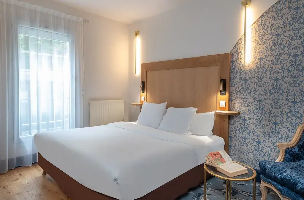 Château des Reynats_Chancelade_slider_image_2