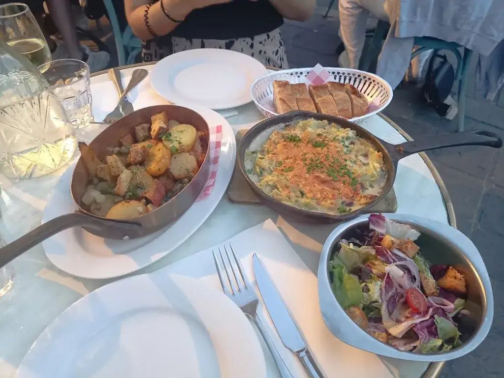 Anastasia-Rafaela Triantafyllou_Chez Marius_Grenoble_review