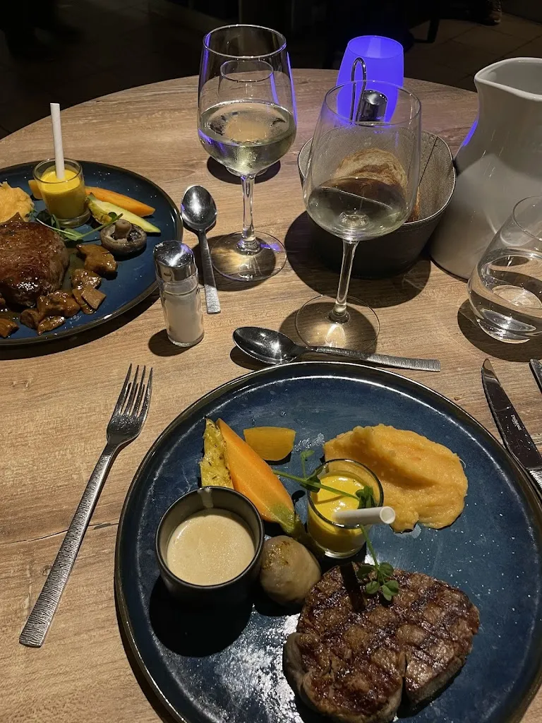 margaux regrenil_Restaurant 