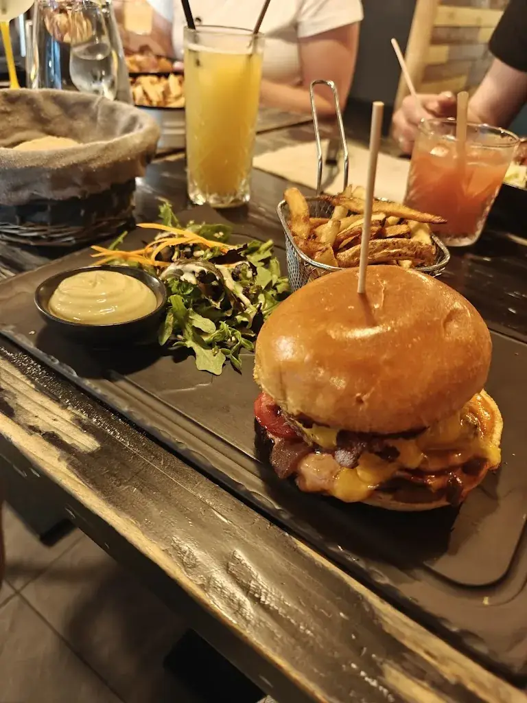 Mateusz Lehnort_Restaurant La Table des Bro's Grenoble_Grenoble_review