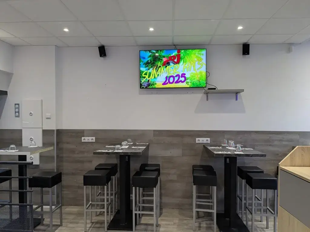 MK Pasta & Crêperie restaurant in Tulle