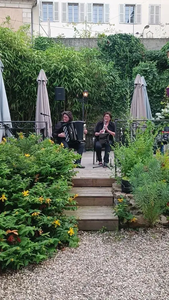 Le BO _Tulle_slider_image_2