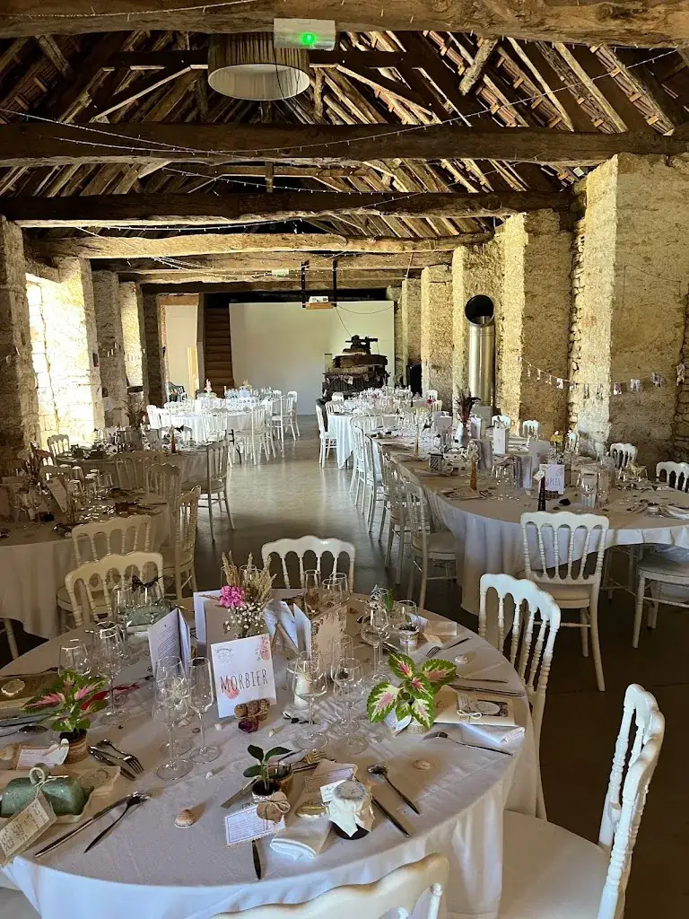 Gubert Traiteur restaurant in Chameyrat