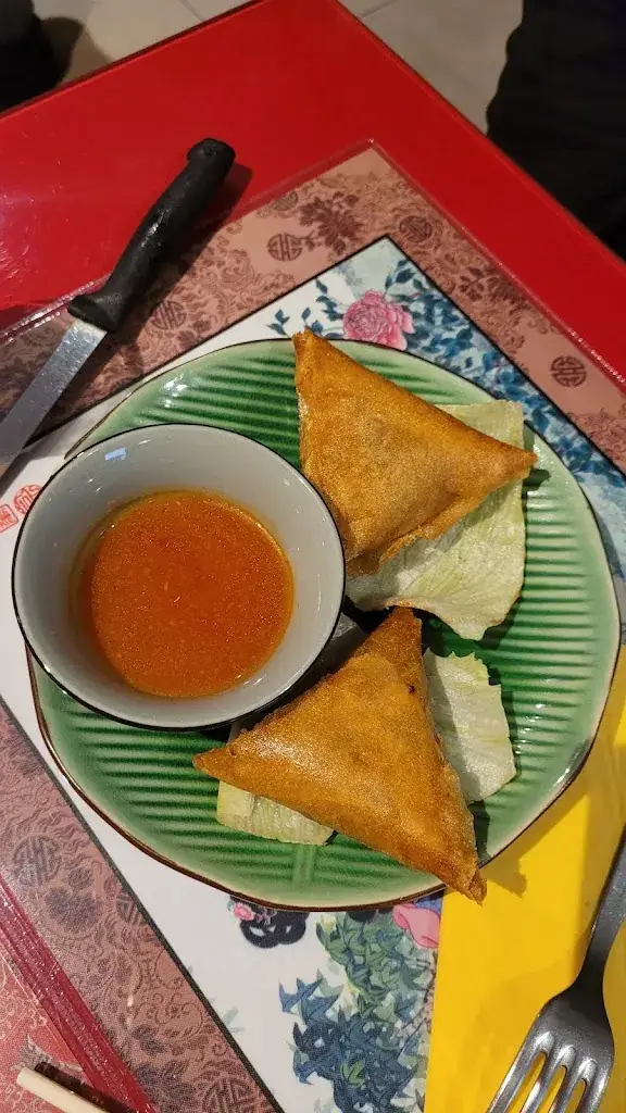 Quang Li_Tulle_slider_image_3