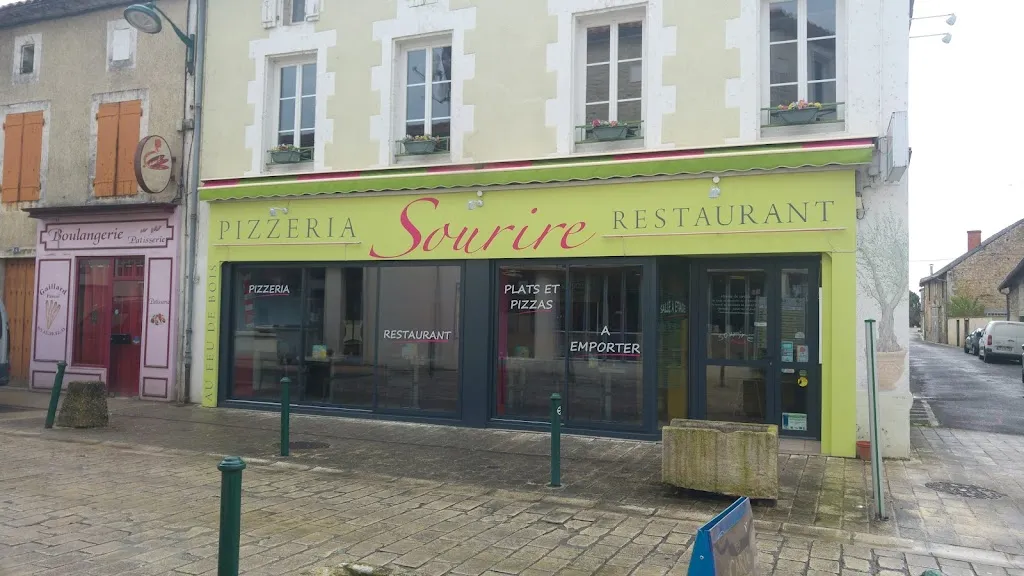 Pizzéria Sourire restaurant in Chasseneuil-sur-Bonnieure