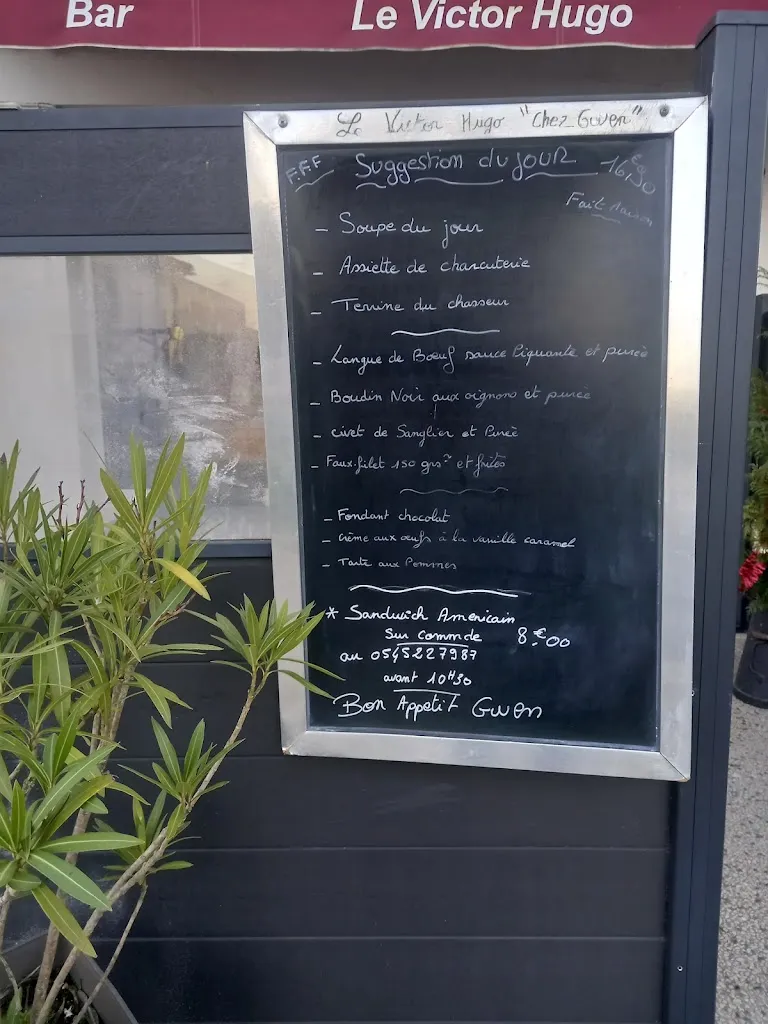 Menu_Le Victor Hugo chez Gwen_Chasseneuil-sur-Bonnieure_image_2