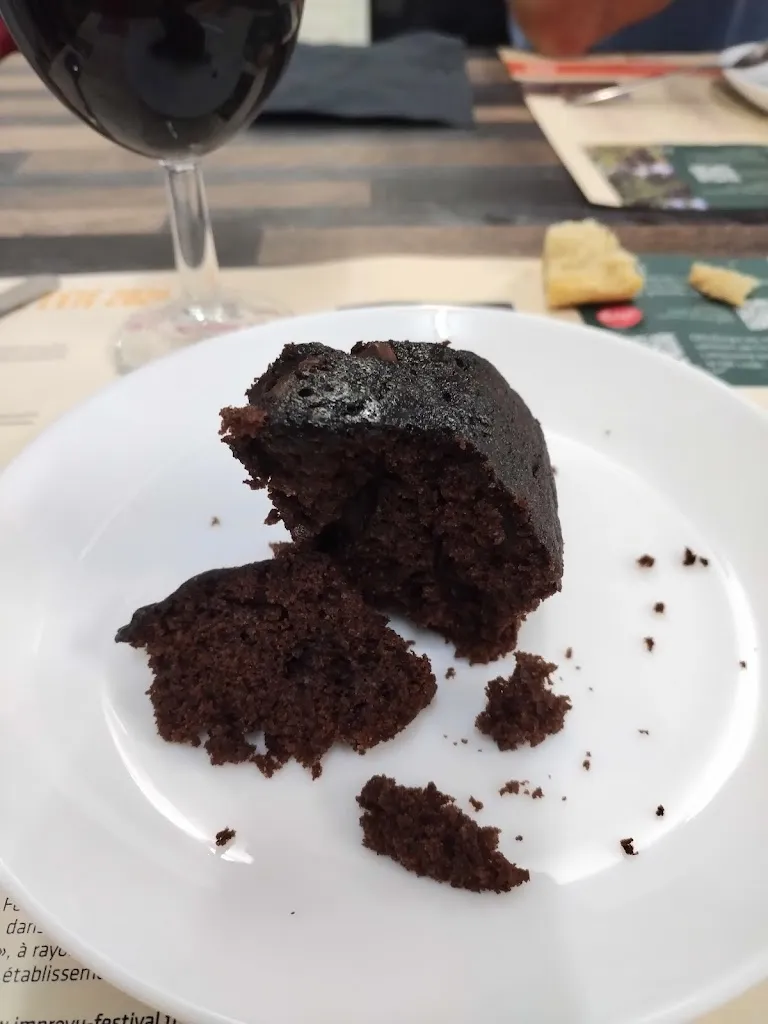 Caroline CHETENY_Le Victor Hugo chez Gwen_Chasseneuil-sur-Bonnieure_review