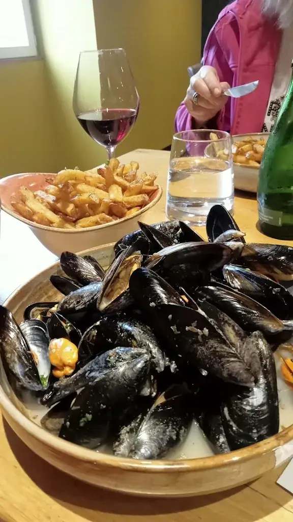 Imogen Webster_le QuartierG_Chasseneuil-sur-Bonnieure_review