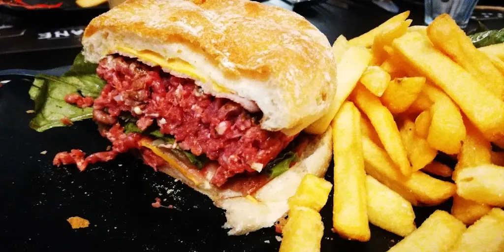 Frédéric Box_La Cabane_Châteauneuf-la-Forêt_review