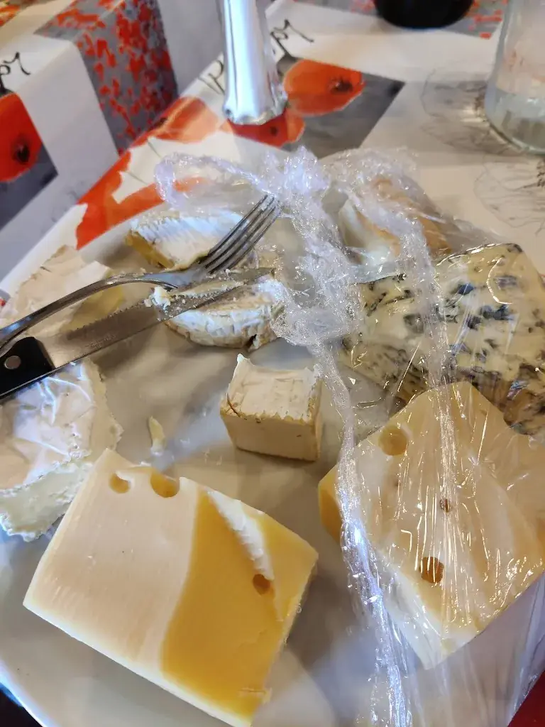 Auberge Du Lac_Châteauneuf-la-Forêt_slider_image_2