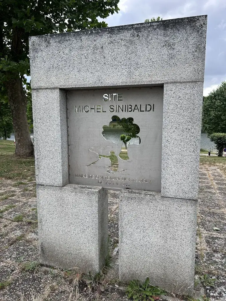Chateauneuf la forêt_Châteauneuf-la-Forêt_slider_image_2