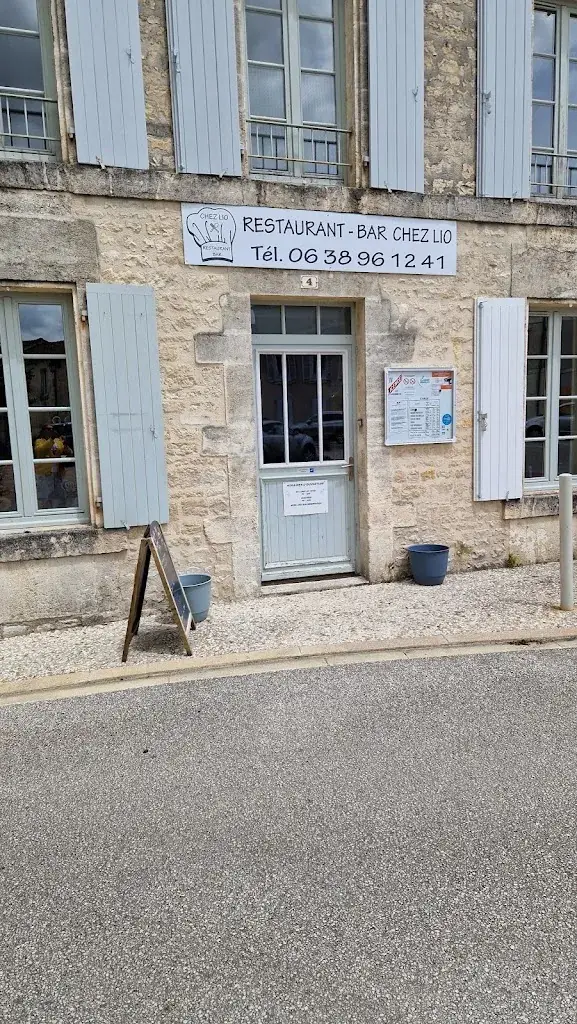 MICHELLE MEREMANS (Michou)_Chez Lio_Sigogne_review