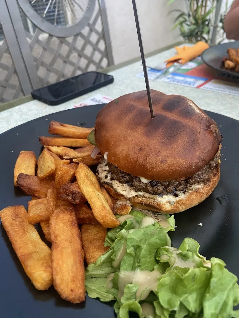 Esther Bos_La comédie_Jarnac_review