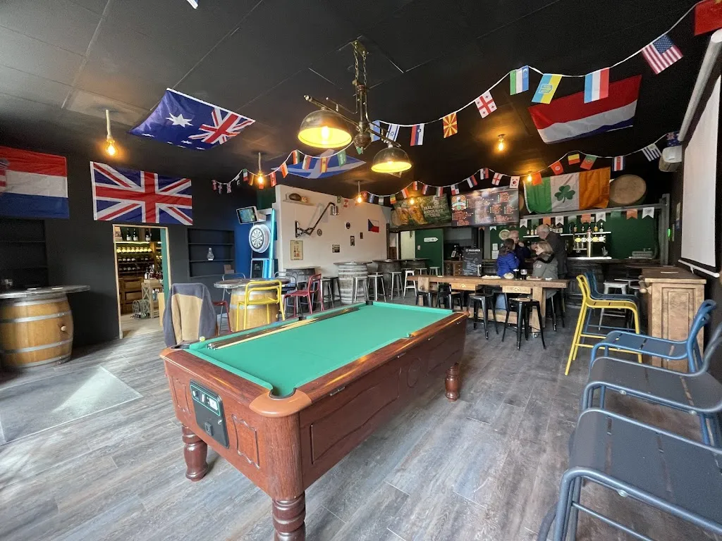 Pub Les 3 Chabrots restaurant in Jarnac