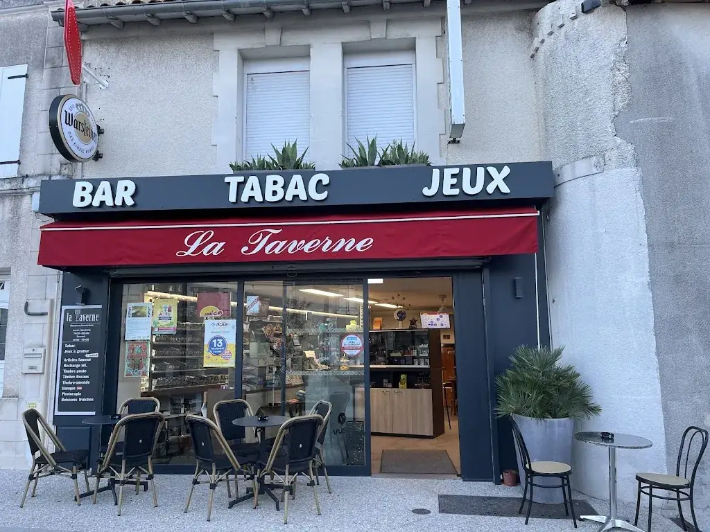 La Taverne_Châteauneuf-sur-Charente_slider_image_3