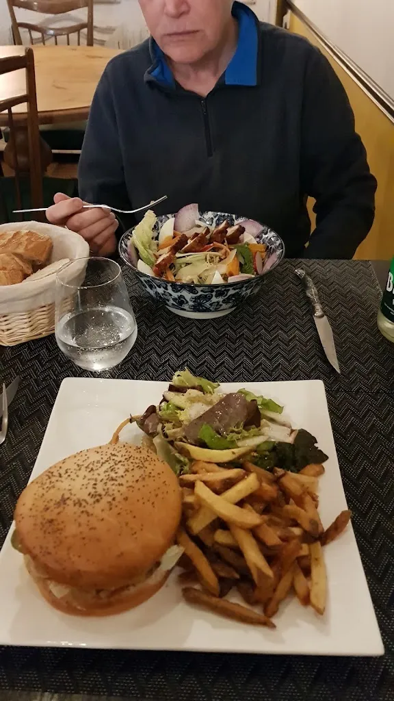 Tim Peart_Vignes & Lilas_Châteauneuf-sur-Charente_review