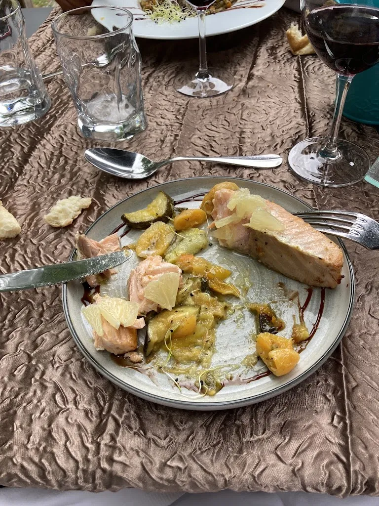 SYLVIE BURG_RESTAURANT LES OMBRAGES_Vibrac_review