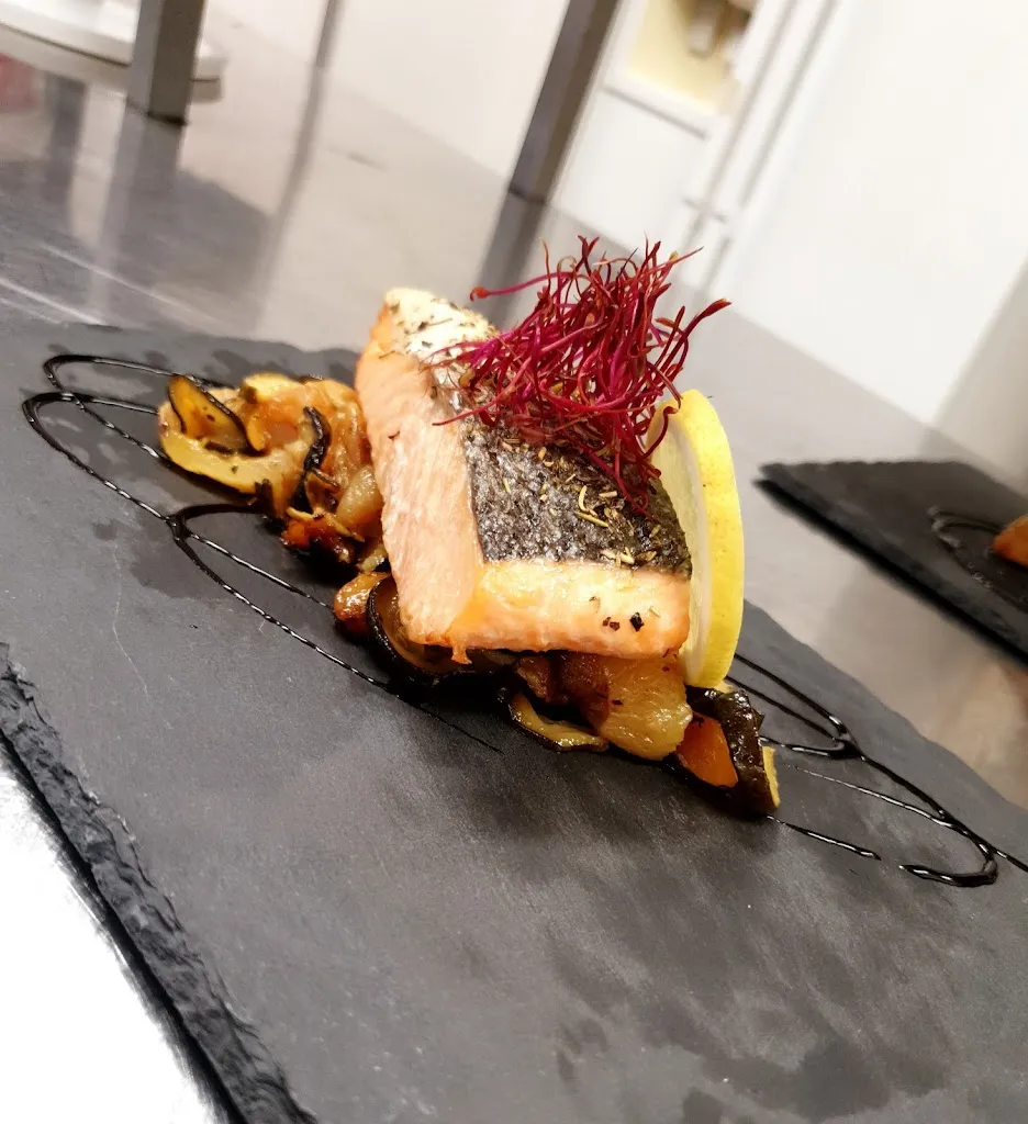 RESTAURANT LES OMBRAGES_Vibrac_slider_image_2