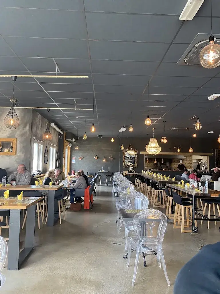 La Cantine du Roy restaurant in Châteaubernard