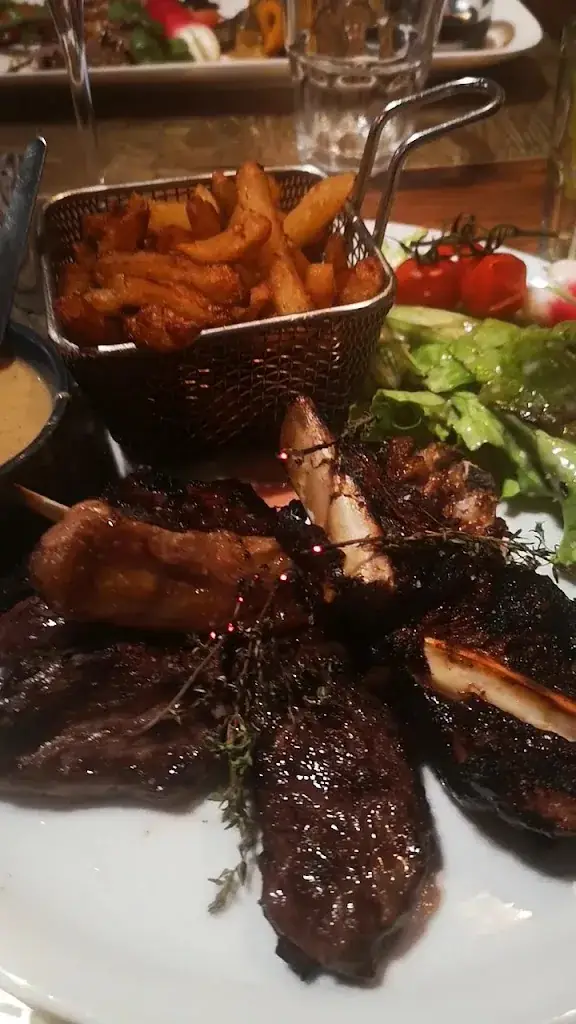 La Cantine du Roy_Châteaubernard_slider_image_2