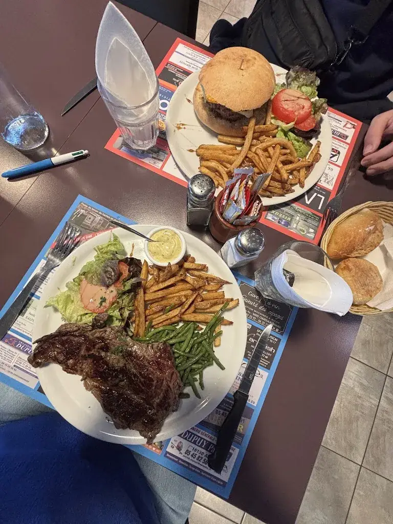 Danii_ja2z 0708_Café 20_Châteaubernard_review