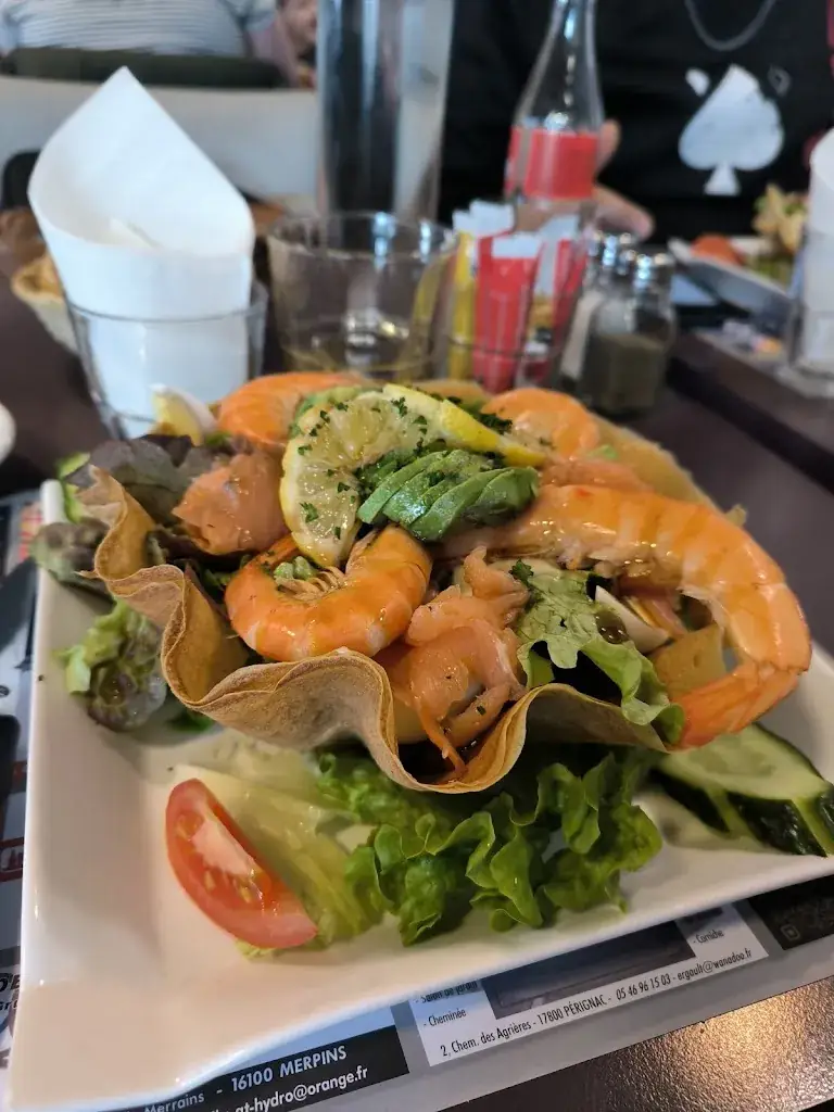 Café 20 restaurant in Châteaubernard