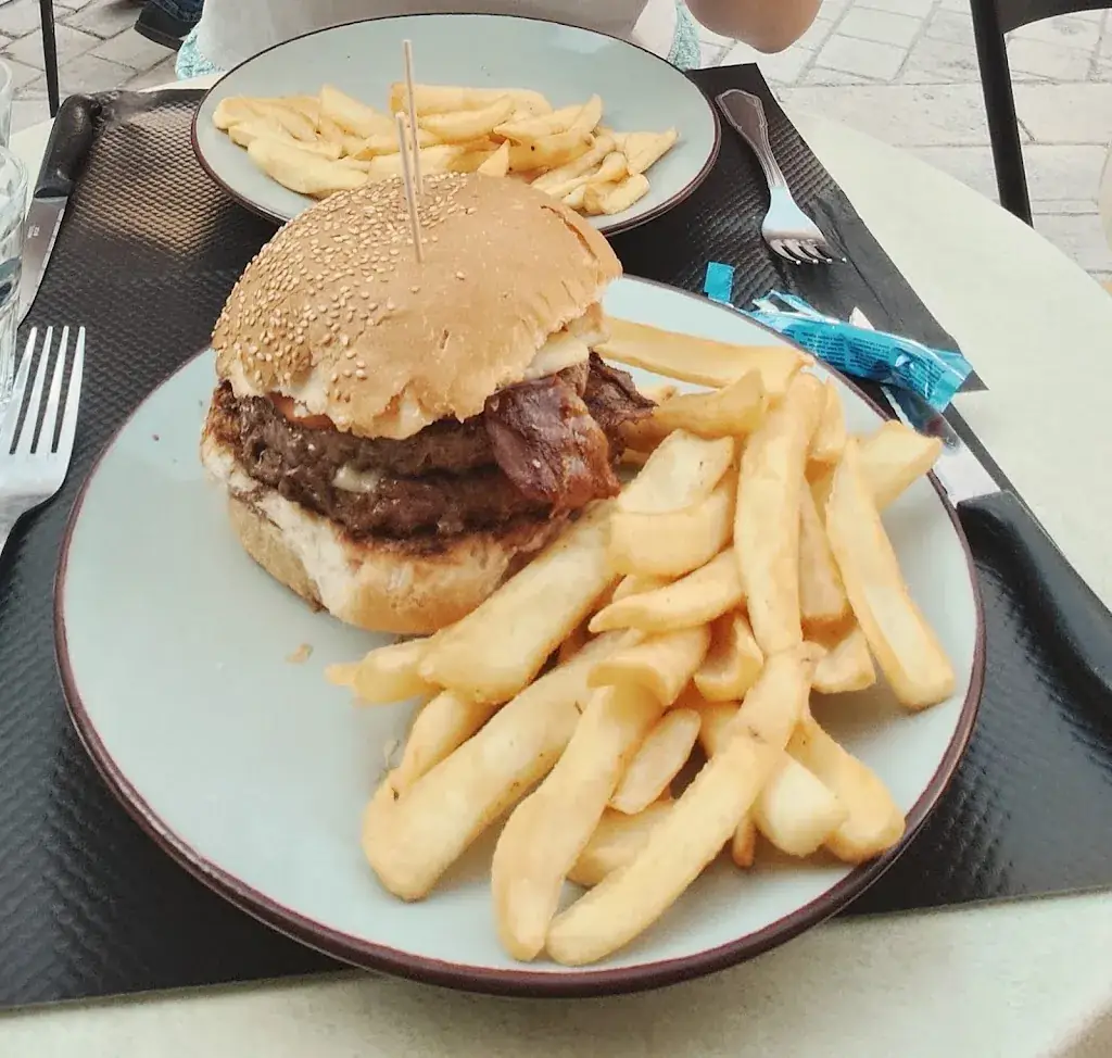 Mark Bannister_Le Garage Bar_Cognac_review