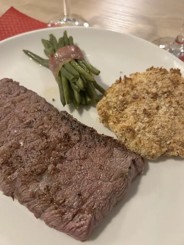 Au Grim's restaurant in Châteauponsac