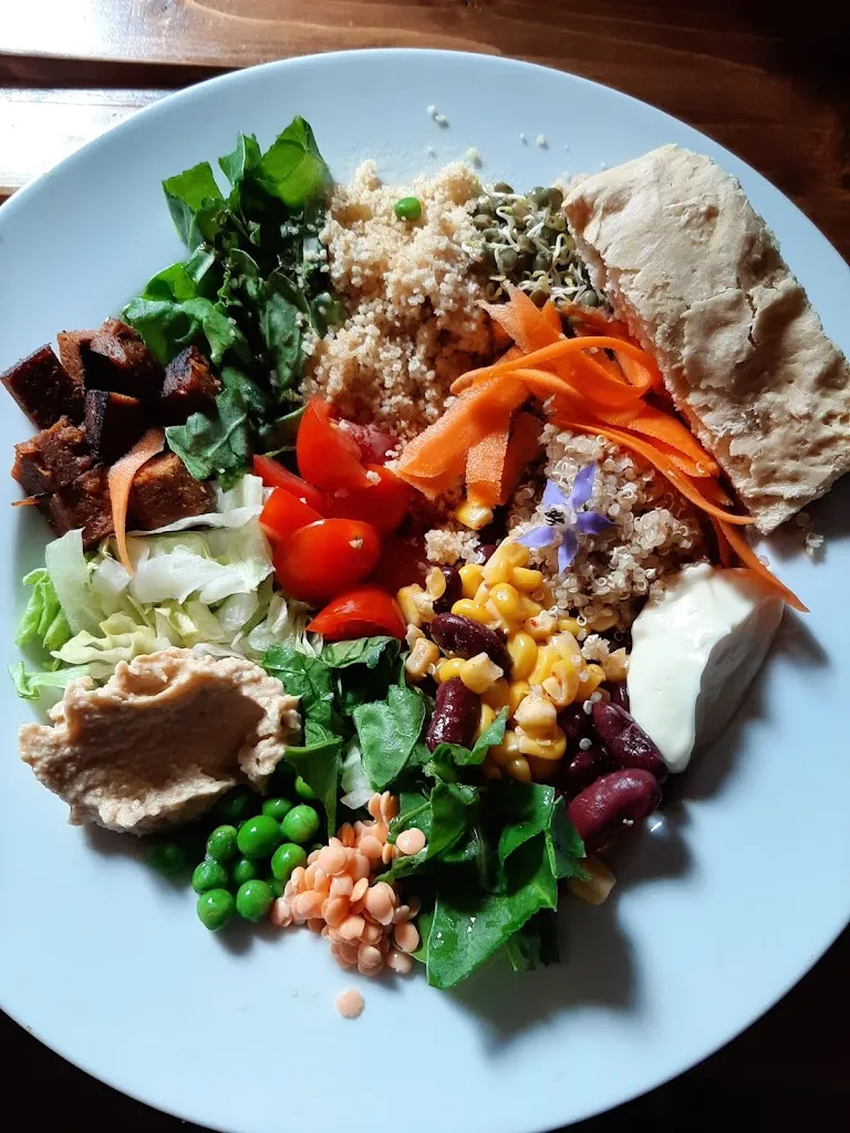 Big V Sanctuary_Châteauponsac_slider_image_1