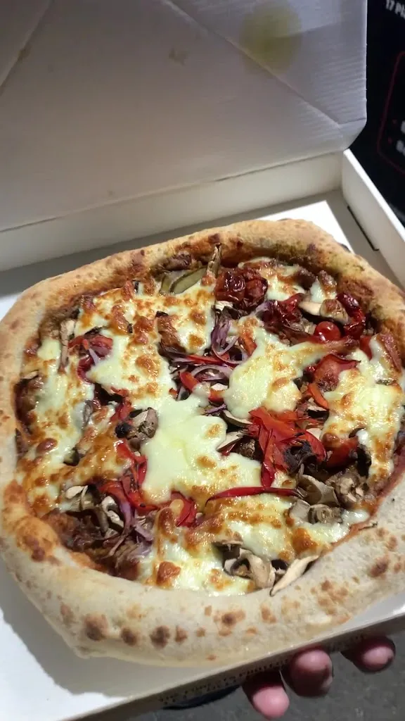 Distributeur La Piccola Châteauponsac_Châteauponsac_slider_image_2