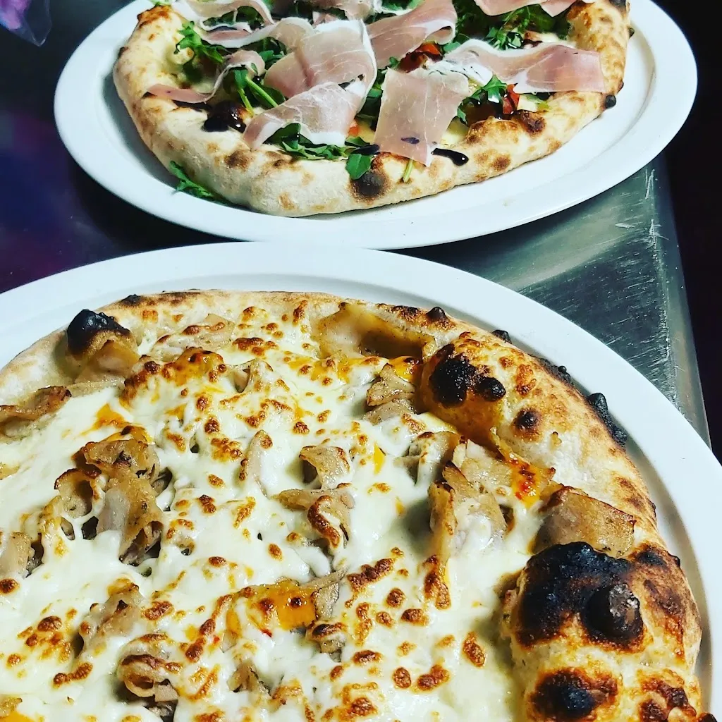 Pizzeria La Piccola_Châteauponsac_slider_image_2