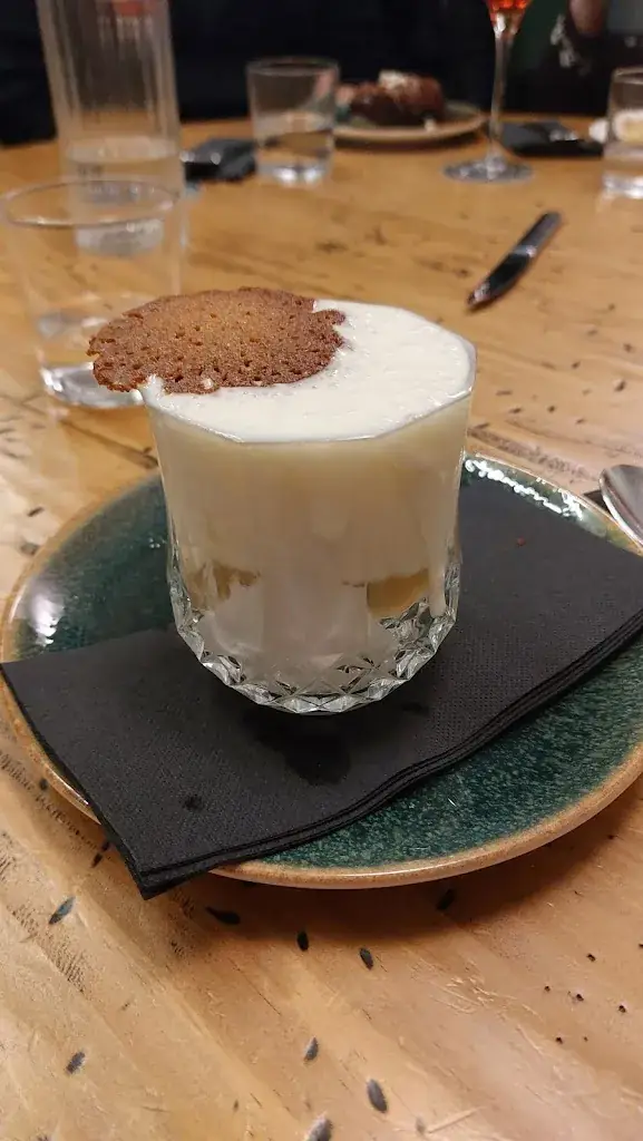 Justyna Ornowska_Poppa_Grenoble_review